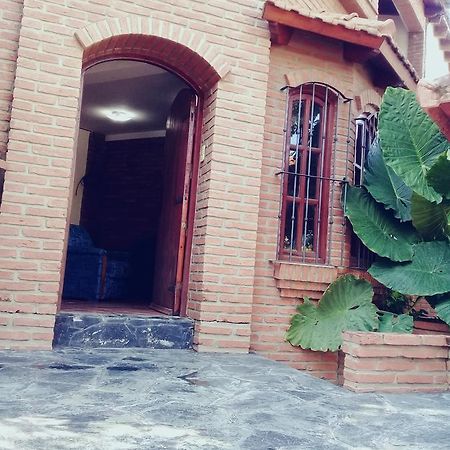 Hostal La Posada De Gervasio Σάλτα Εξωτερικό φωτογραφία